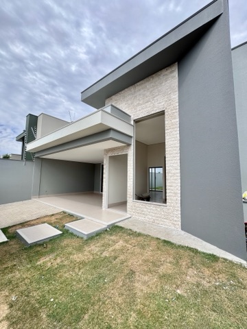 Casa com 307m² 3 quartos e 4 banheiros, à venda, no bairro Jardim Itália em Nova Mutum