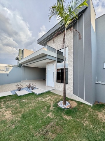Casa com 307m² 3 quartos e 4 banheiros, à venda, no bairro Jardim Itália em Nova Mutum