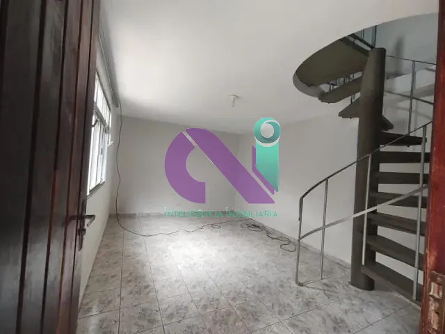 Casa 3 quartos e 4 banheiros, à venda, no bairro Bela Vista em Osasco