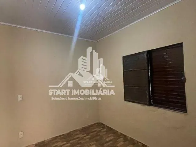 Casa 2 quartos e 2 banheiros, para alugar, no bairro Vila Ferraz em Pederneiras