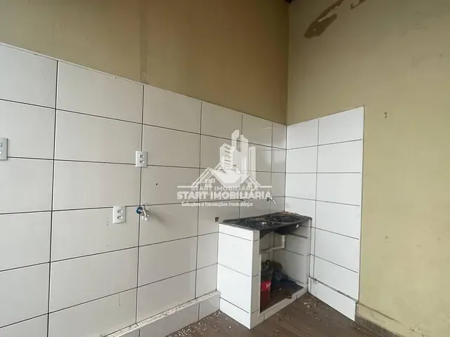 Casa 2 quartos e 2 banheiros, para alugar, no bairro Vila Ferraz em Pederneiras