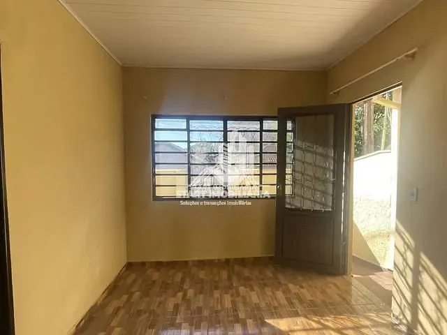Casa 2 quartos e 2 banheiros, para alugar, no bairro Vila Ferraz em Pederneiras