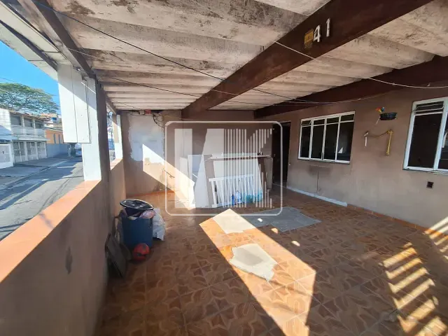 Casa com 120m² 2 quartos e 1 banheiro, à venda, no bairro Vila Scarpelli em Santo André