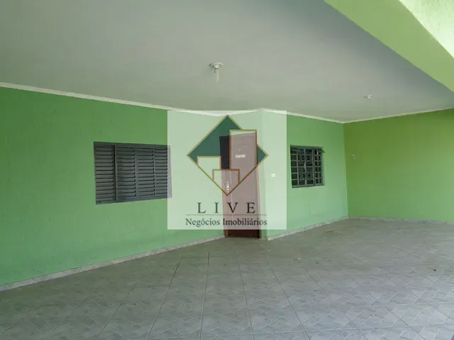 Casa com 250m² 2 quartos e 2 banheiros, à venda, no bairro Jardim Luiz Cia em Sumaré