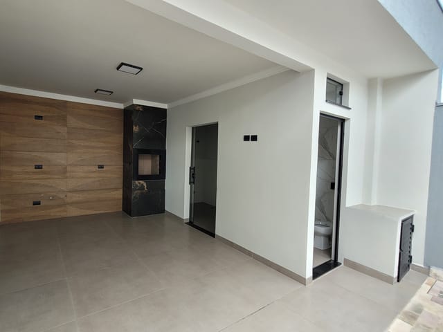 Casa com 219m² 3 quartos e 3 banheiros, à venda, no bairro Jardim Alvorada em Maringá