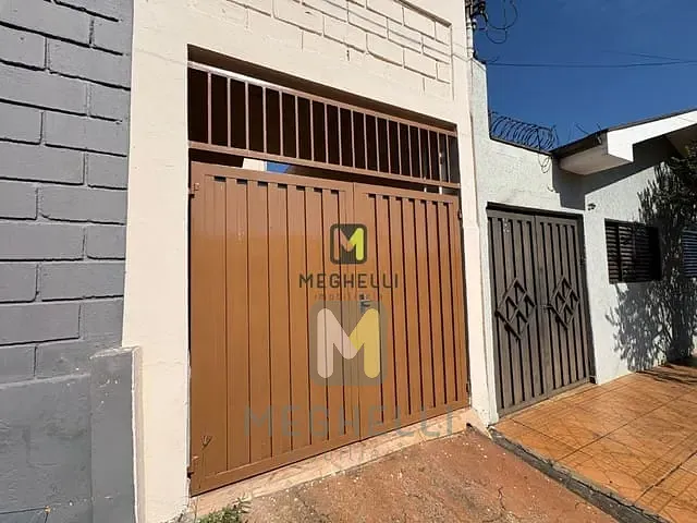 Casa com 250m² 3 quartos e 2 banheiros, para alugar, no bairro Centro em Serrana