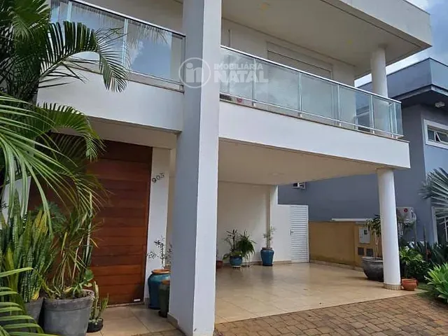 Casa com 375m² 3 quartos e 4 banheiros, para alugar, no bairro Esperança em Londrina