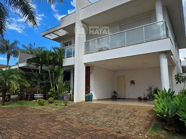 Casa com 375m² 3 quartos e 4 banheiros, para alugar, no bairro Esperança em Londrina