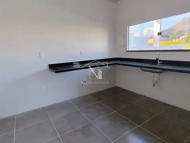 Casa com 240m² 3 quartos e 1 banheiro, à venda, no bairro Ubatiba em Maricá