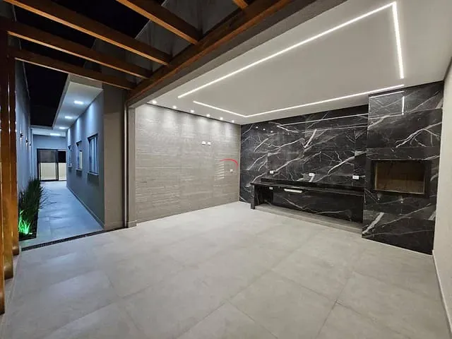 Casa com 180m² 3 quartos e 2 banheiros, à venda, no bairro Parque Residencial Joaquim Toledo Piza em Londrina