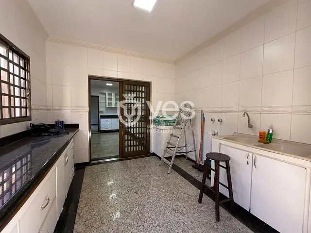 Casa com 340m² 4 quartos e 3 banheiros, à venda, no bairro Veredas da Cidade em Araxá