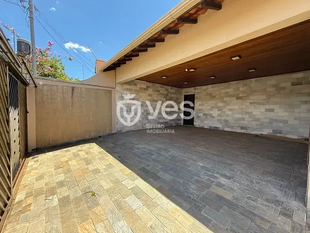 Casa com 340m² 4 quartos e 3 banheiros, à venda, no bairro Veredas da Cidade em Araxá