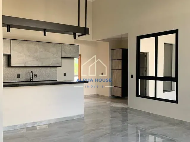 Casa com 258m² 3 quartos e 1 banheiro, à venda, no bairro Loteamento Pinheiros de Tremembé em Tremembé