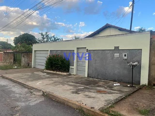 Casa com 360m² 3 quartos e 3 banheiros, para alugar, no bairro Mansões Paraíso em Aparecida de Goiânia
