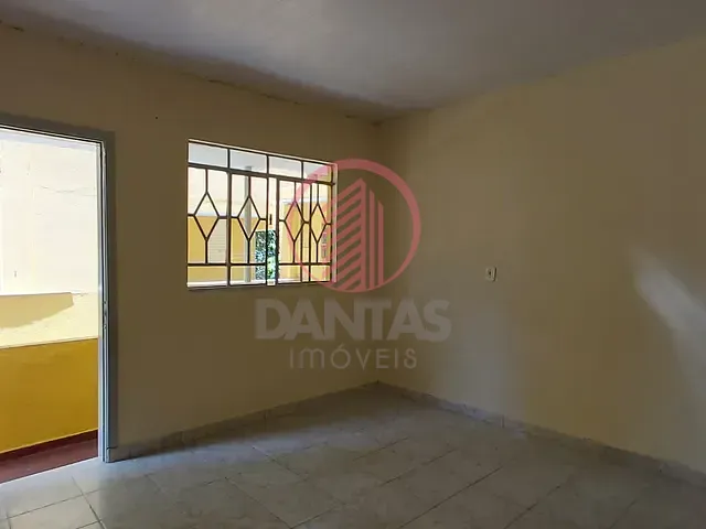 Casa com 30m² 1 quarto e 1 banheiro, para alugar, no bairro Vila Osasco em Osasco