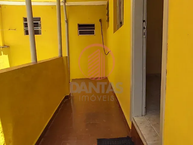 Casa com 30m² 1 quarto e 1 banheiro, para alugar, no bairro Vila Osasco em Osasco