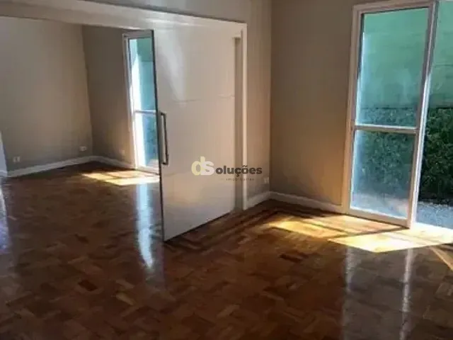 Casa 5 quartos e 5 banheiros, para alugar, no bairro Pacaembu em São Paulo