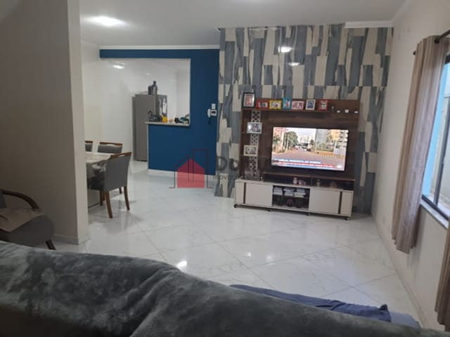 Casa com 200m², à venda, no bairro Parque das Palmeiras em Pindamonhangaba