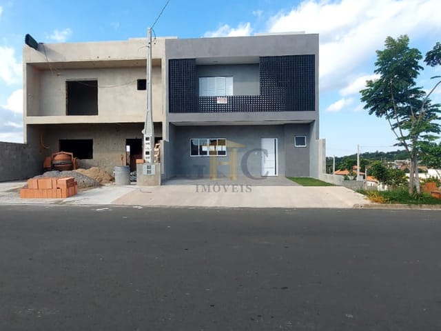 Casa 3 quartos e 3 banheiros, à venda, no bairro Jardim São Lucas em Salto de Pirapora