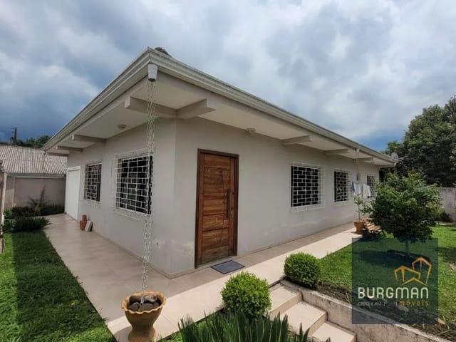 Casa com 248m² 3 quartos e 2 banheiros, à venda, no bairro Vila São Cristóvão em Piraquara