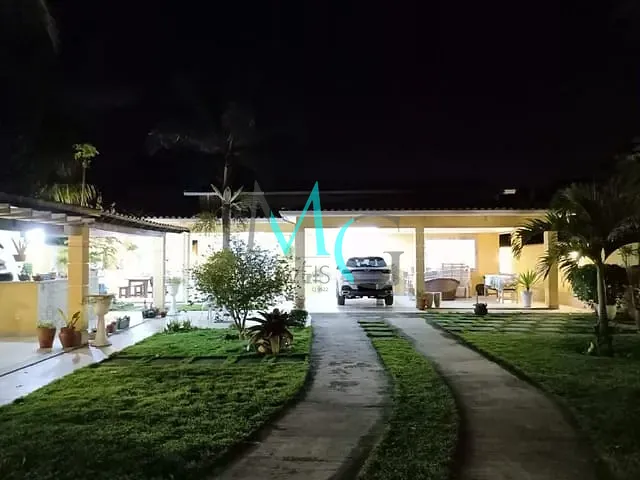 Casa 4 quartos e 3 banheiros, à venda, no bairro Guaratiba em Rio de Janeiro