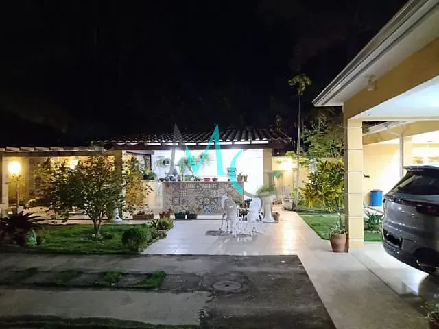 Casa 4 quartos e 3 banheiros, à venda, no bairro Guaratiba em Rio de Janeiro