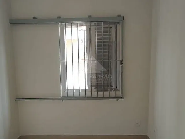 Casa com 250m² 3 quartos e 1 banheiro, à venda, no bairro Jardim Pedroso em Mauá