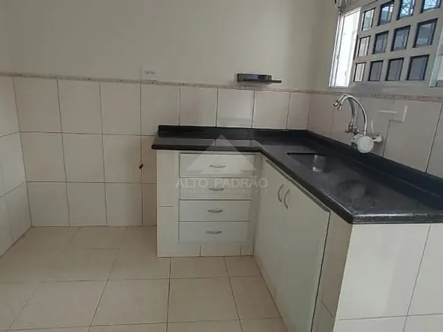 Casa com 250m² 3 quartos e 1 banheiro, à venda, no bairro Jardim Pedroso em Mauá