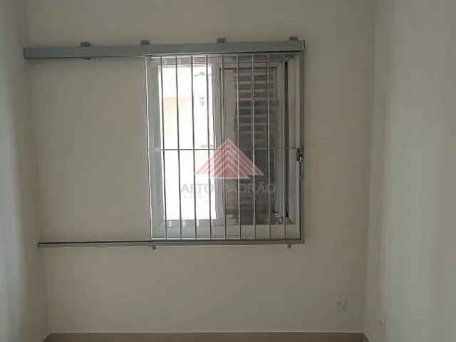 Casa com 250m² 3 quartos e 1 banheiro, à venda, no bairro Jardim Pedroso em Mauá