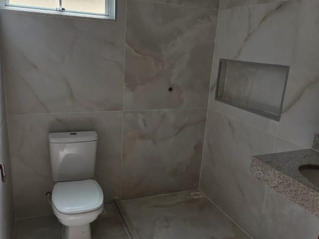 Casa 3 quartos e 1 banheiro, à venda, no bairro Recreio em Rio das Ostras