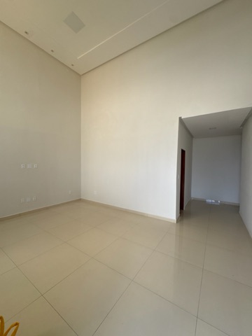 Casa 3 quartos e 5 banheiros, para alugar, no bairro Canafístula em Arapiraca
