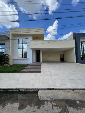 Casa 3 quartos e 5 banheiros, para alugar, no bairro Canafístula em Arapiraca