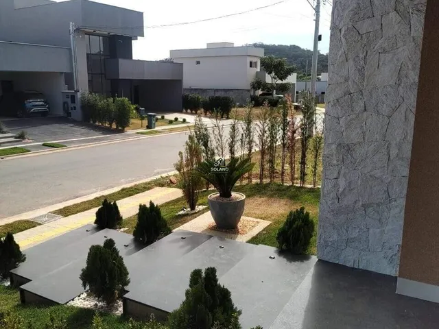 Casa com 309m² 3 quartos e 4 banheiros, à venda, no bairro Jardins Porto em Senador Canedo