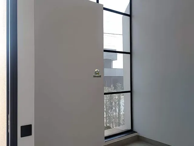 Casa com 309m² 3 quartos e 4 banheiros, à venda, no bairro Jardins Porto em Senador Canedo