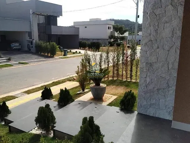 Casa com 309m² 3 quartos e 4 banheiros, à venda, no bairro Jardins Porto em Senador Canedo