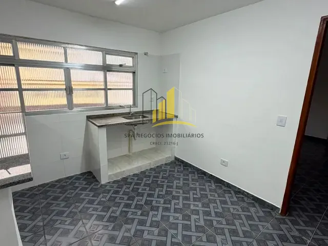 Casa 1 quarto e 1 banheiro, para alugar, no bairro Vila São Francisco (Zona Leste) em São Paulo