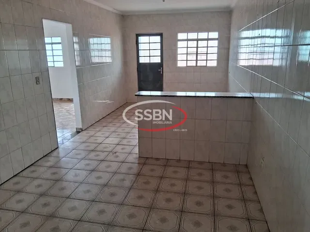 Casa 2 quartos e 1 banheiro, para alugar, no bairro Jardim São Jorge em Nova Odessa