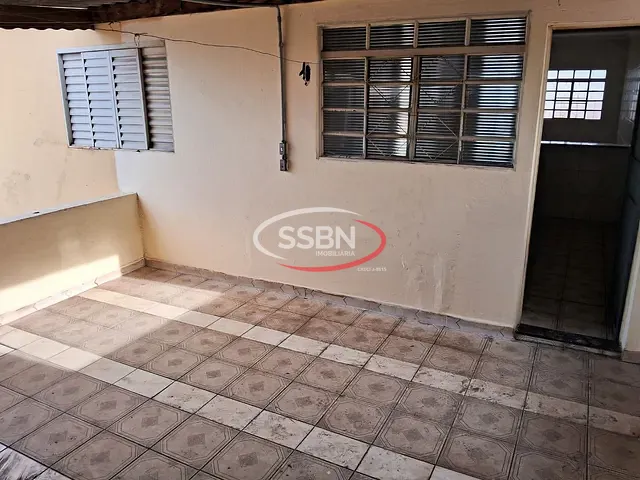 Casa 2 quartos e 1 banheiro, para alugar, no bairro Jardim São Jorge em Nova Odessa