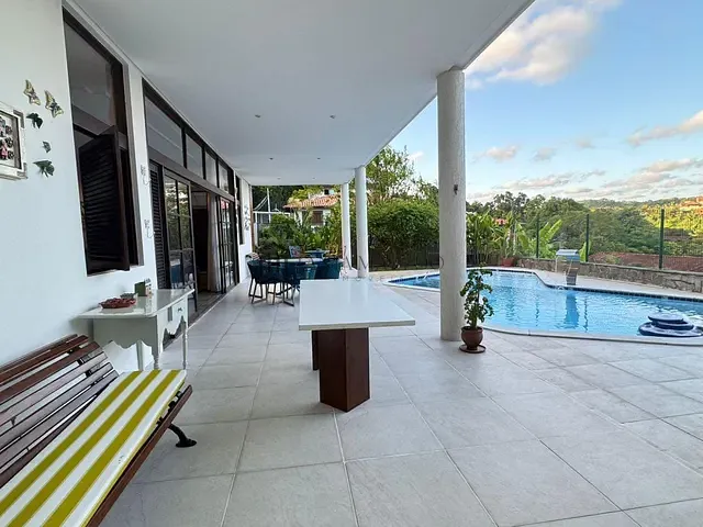Casa com 609m² 5 quartos e 4 banheiros, à venda, no bairro Sítio dos Pintos em Recife