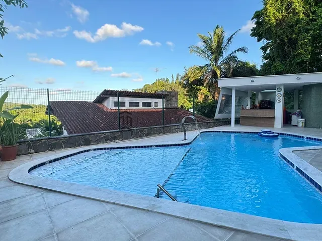 Casa com 609m² 5 quartos e 4 banheiros, à venda, no bairro Sítio dos Pintos em Recife