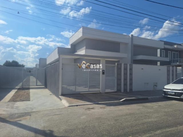 Casa com 130m² 3 quartos e 3 banheiros, à venda, no bairro Jardim Mariléa em Rio das Ostras