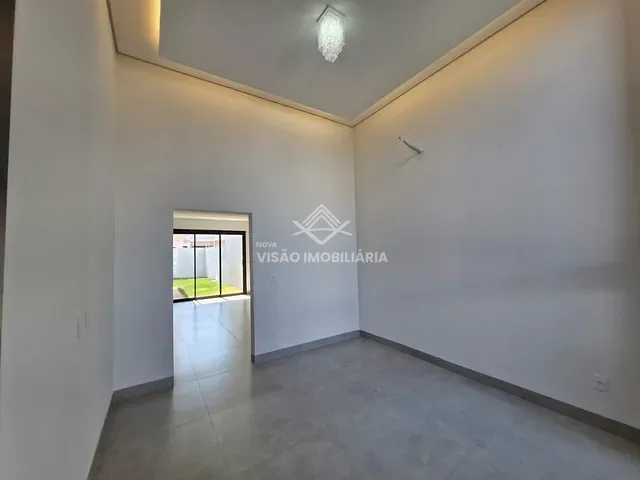 Casa à venda, no bairro Residencial Cidade Jardim em Sinop