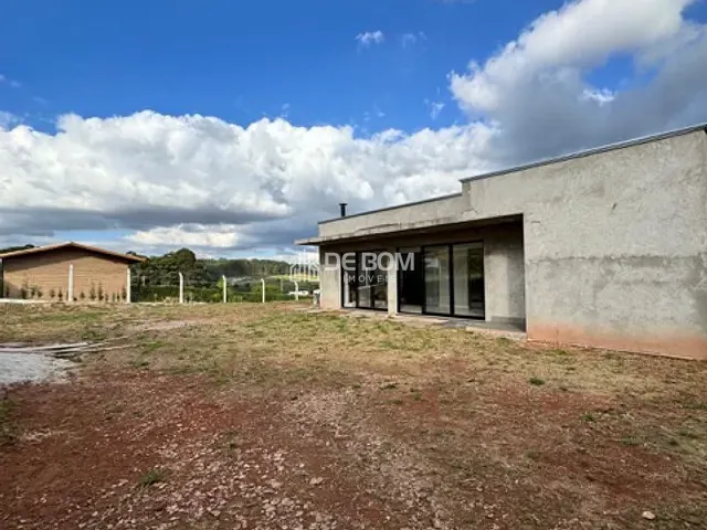 Casa com 2400m² 3 quartos e 5 banheiros, à venda, no bairro Residencial e Industrial Campo Alegre em Poços de Caldas