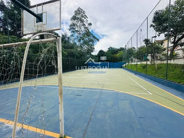 Casa com 180m² 3 quartos e 3 banheiros, à venda, no bairro Jardim Barbacena em Cotia