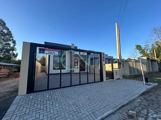 Casa com 200m² 3 quartos e 1 banheiro, à venda, no bairro Centenário em Sapiranga