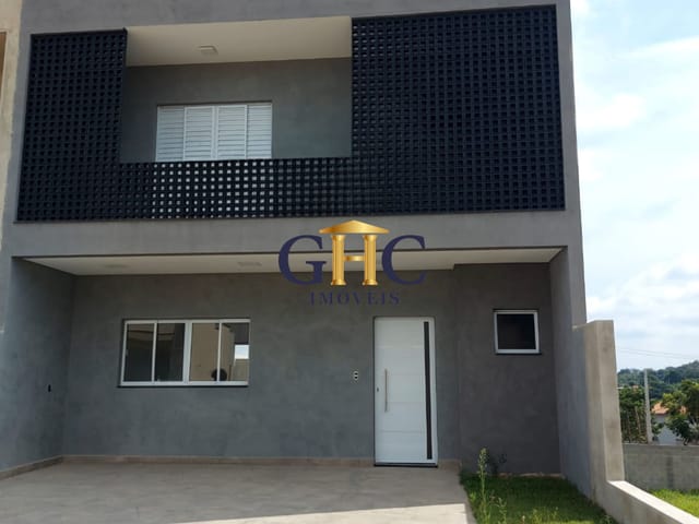Casa 3 quartos e 3 banheiros, à venda, no bairro Jardim São Lucas em Salto de Pirapora