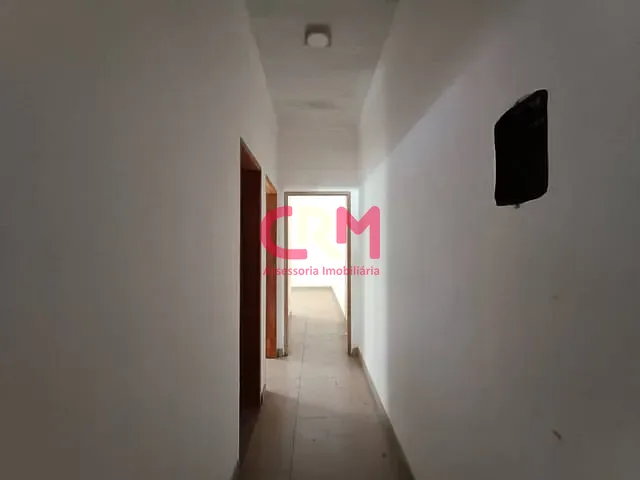Casa com 373m² 2 quartos e 2 banheiros, à venda, no bairro Parque Residencial Laranjeiras II em Taquaritinga