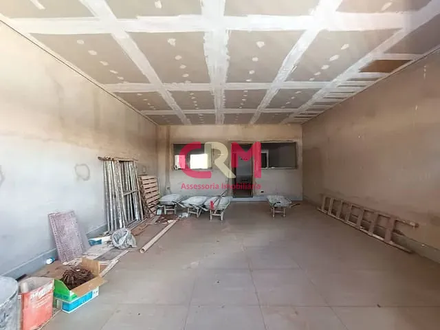 Casa com 373m² 2 quartos e 2 banheiros, à venda, no bairro Parque Residencial Laranjeiras II em Taquaritinga
