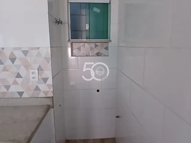 Casa com 41m² 2 quartos e 1 banheiro, para alugar, no bairro Irajá em Rio de Janeiro