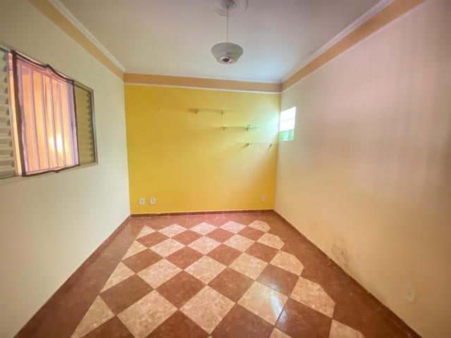 Casa com 250m² 3 quartos e 2 banheiros, à venda, no bairro Jardim Novo Maracanã em Campinas